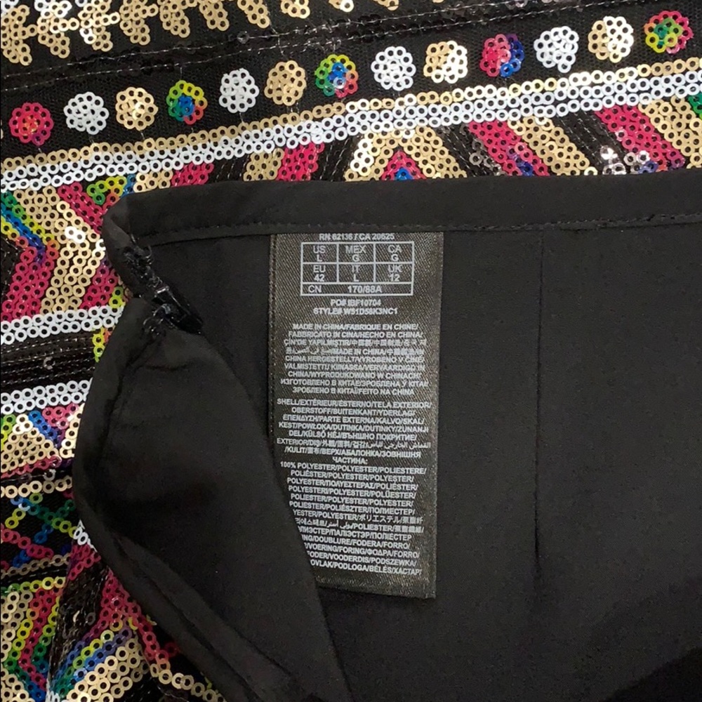 Guess Multicolor Patterned Mini Skirt - Picture 6 of 8